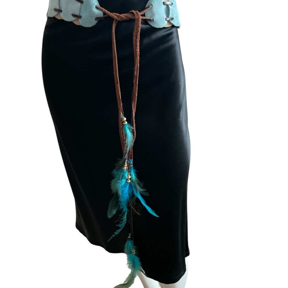 Chic vintage suede belt